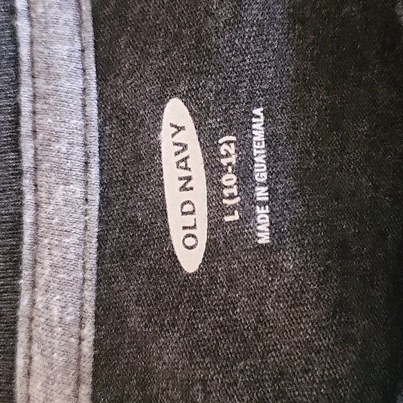 Two Old Navy boys shirts - Picture 5 of 7